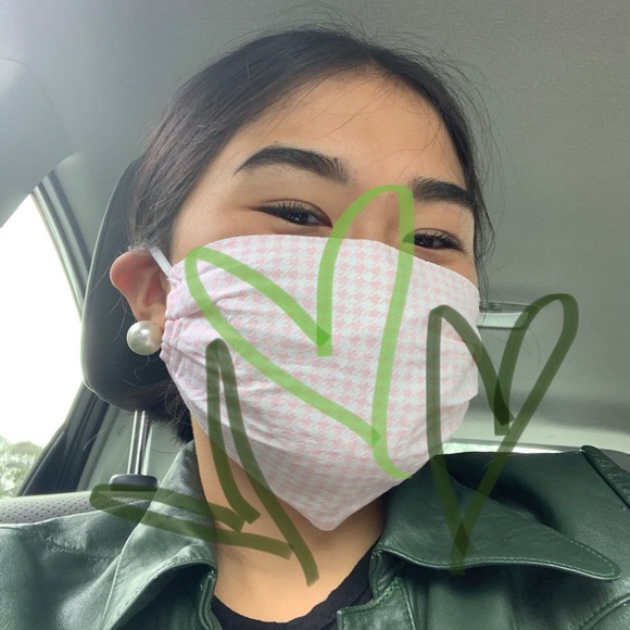 Meet your Posher, Jessica - Picture 1 of 1